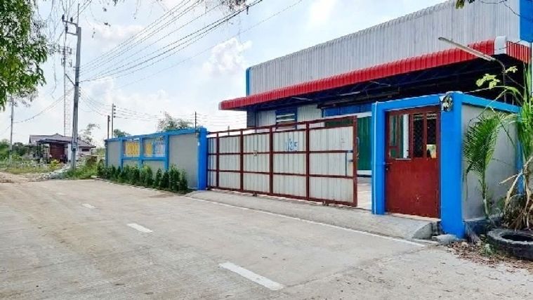 ซ.คุ้มเกล้า 1-13 MRT สุวินทวงศ์ 5.2 กม.โกดัง2ชั้น ให้เช่า stand alone ออฟฟิศ 2 ห้อง 450ตร.ม.112 ตร.วา. 2 น้ำ MRTมีนบุรี 5.6 ร่มเกล้า 4.6 กม