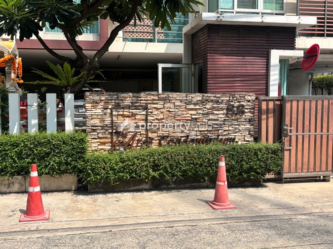 The Aree Condominium