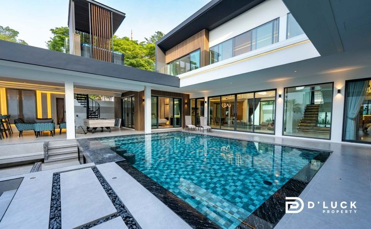 ขายบ้านพูลวิลล่าหรู พื้นที่กว้างขวาง 7 ห้องนอน บนทำเลทอง นาจอมเทียน พัทยา