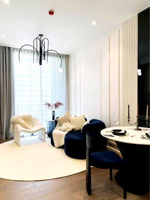 คอนโดให้เช่า : +++เช่าด่วน+++  Muniq Langsuan**1 ห้องนอน 54 ตร.ม. พร้อมอยู่