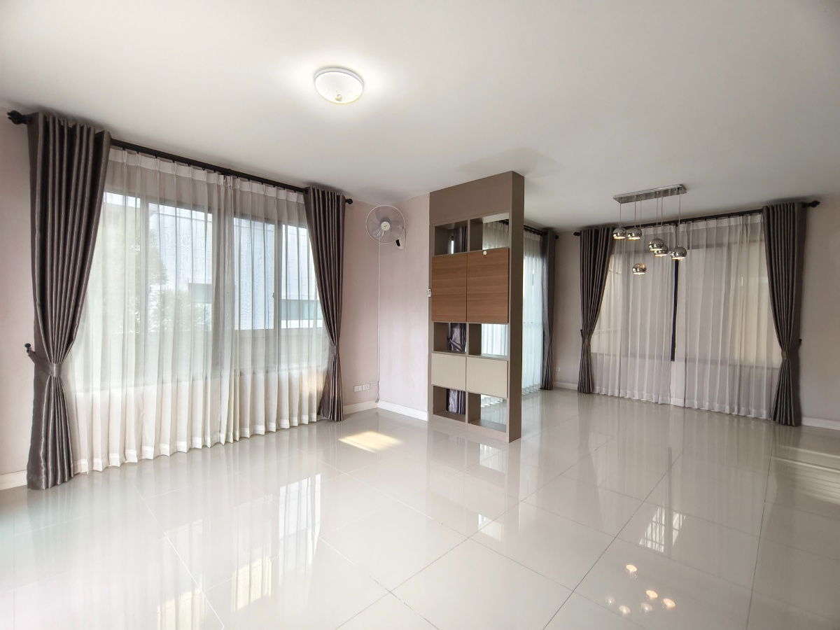 picture For sale cheap, single house, Habitia Orbit Hathairat, area 64 sq.w., location Hathairat, near Kanchanaphisek Road - 21/65
