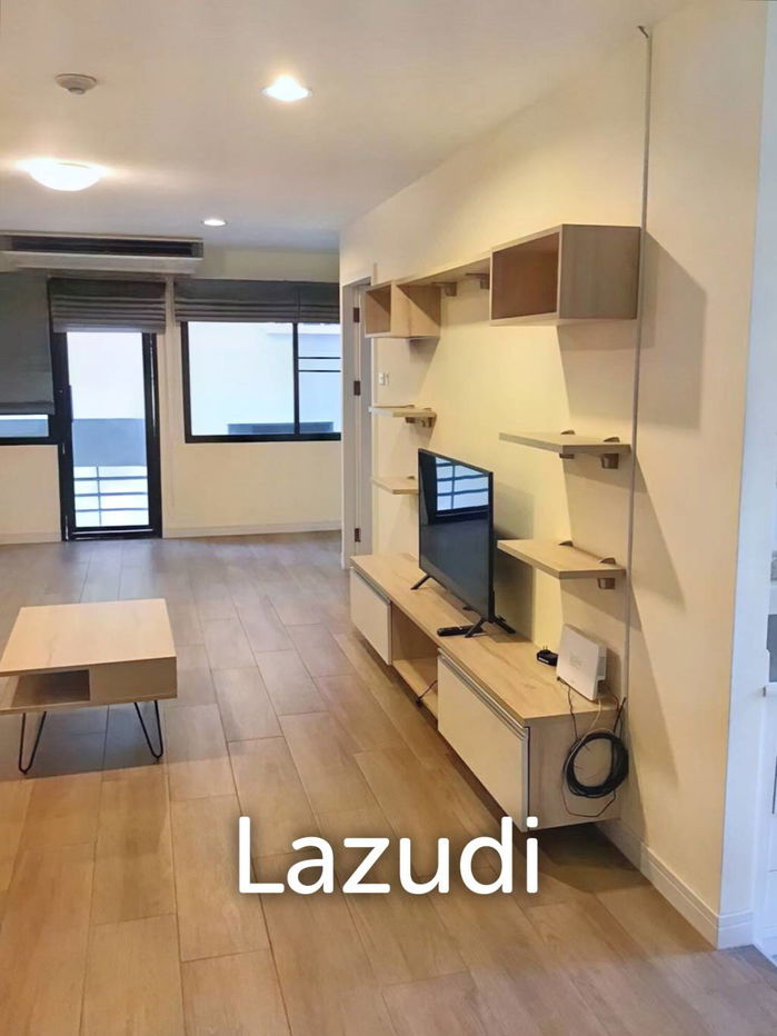 picture 1 Bed 1 Bath 55.54 SQ.M Beverly Hills Mansion - 5/10