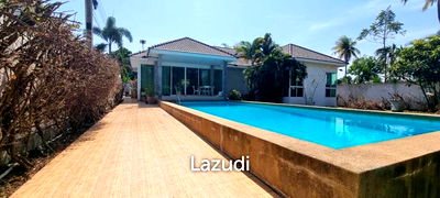 Houses for rent Bang Lamung Chonburi : Pool Villa House in Huay Yai for Rent