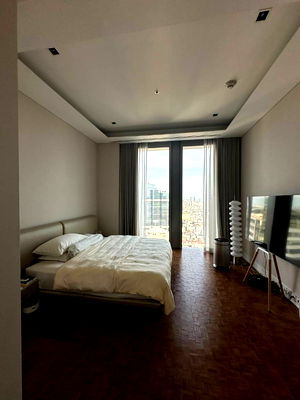 Condos for rent MRT Sam Yan :  (Pet Friendly 🐶🐱)Code: KJ6159  for rent The Ritz - Carlton Residences at MahaNakhon // Line ID: @kjcondo (with @) //