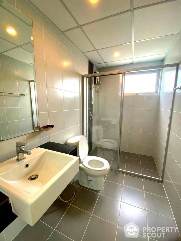 picture 2-BR Condo at Supalai Mare Pattaya close to Pattaya South (ID 2089197) - 2/9