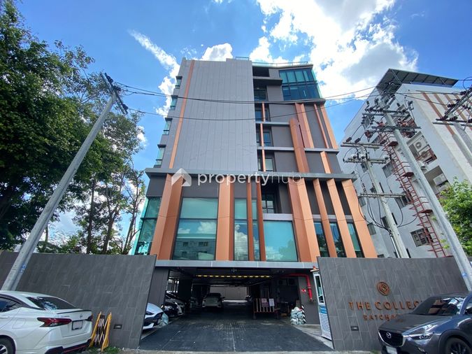 The Collect Ratchada 32