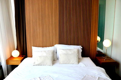 ขายคอนโด : FQ ขายพร้อมผู้เช่า The Esse at Singha Complex ราคา 13,800,000 บาท [#HI1253]