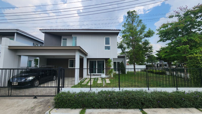 บ้านเดี่ยวให้เช่า : ให้เช่าบ้านเดี่ยว 3 ห้องนอน หมู่ชัยพฤกษ์ ทางด่วนรามอินทรา-จตุโชติ หลังมุม น่าอยู่จอดรถได้สองคัน สวนกว้างเห็นวิวสวนส่วนกลาง