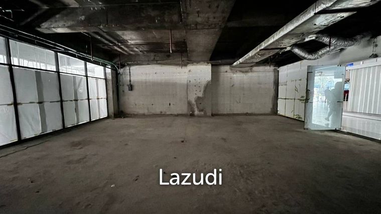 Retail For Rent At Time Square