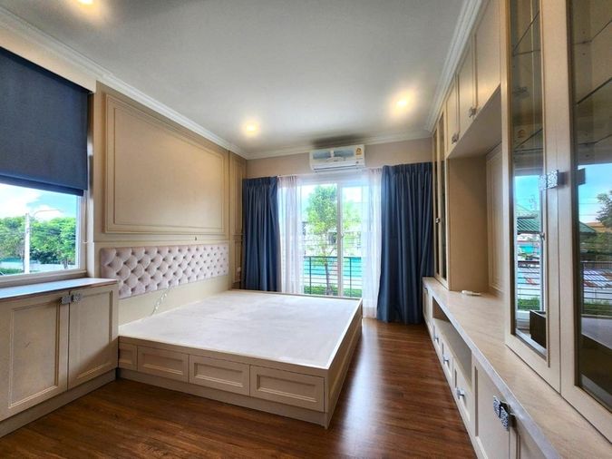ขายบ้านเดี่ยว 4 ห้องนอน 175 ตร.ม. 59.8 ตร.ว. เซนโทร พระราม 9 - มอเตอร์เวย์ 2