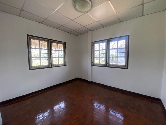 5-bed house for sale, 100 sqm, 52.7 sq wah, Lak Si