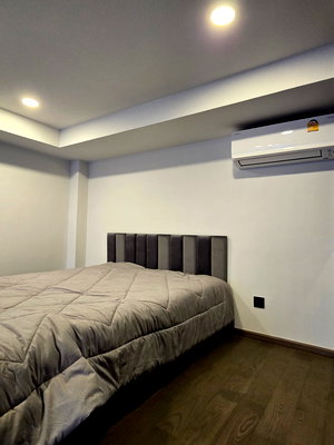 Condos for rent : Park Origin Chula Samyan【𝐑𝐄𝐍𝐓】🔥 Condo 1L bedroom, minimalist style, 2 floors🔥 Contact Line ID: @hacondo