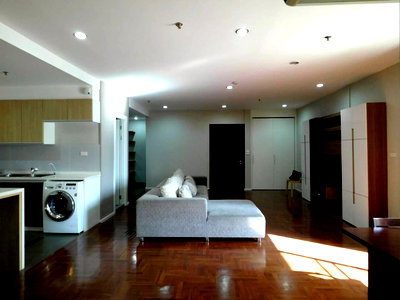 Condos for rent : LTH12401 – Baan Suanpetch Condo FOR RENT Size 130 sqm. 2 beds 2 baths Near BTS Phrom Phong Station ONLY 50K/Month