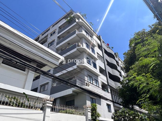 Phasuk Place