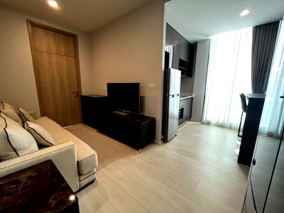 Condos for sale : For sale condo Noble ploenchit 1 Bed corner type 48 Sq.m (S03-2014S)