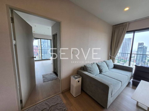 Corner Unit 1 Bed with Bathtub 61.57 sq.m. High Fl. 20+ Good Location BTS Thong Lo 2.1 km. /For Sale-Noble Solo