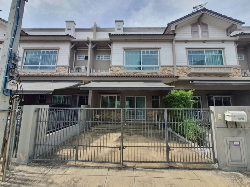 ขายทาวน์โฮม : ขายถูกทาวน์โฮม Indy ปิ่นเกล้า - สิรินธร ( ติดสวน ) ซ. บางกรวย-ไทรน้อย 26 ( วัดโคนอน )