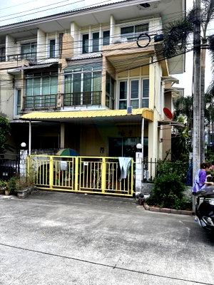 Townhouses for sale Bangkok : 📌 For Sell Town house VISTA AVENUE PETCHKASEM 81 3-story 3 bedroom 3 bathroom