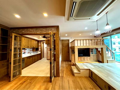 Condos for rent Australian Embassy in Bangkok : For rent The Legend Saladaeng Price 140,000 baht [MKr250504]
