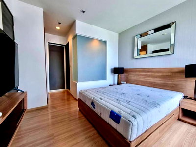 เช่าคอนโด ถนนสาทรใต้ : เช่าคอนโด Rhythm Sathorn/ริธึ่ม สาทร (D6805001)  ID Line : @condo98