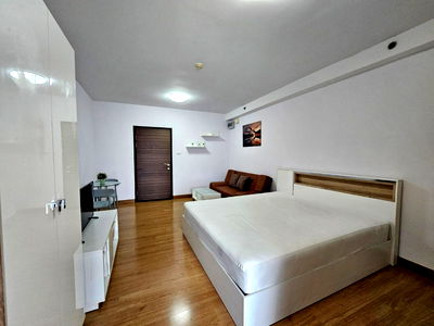 Condos for rent MRT Nonthaburi Civic Center : Condo for rent Supalai Park Khae Rai-Ngamwongwan, 32 sq.m. Near the Purple and Pink MRT station