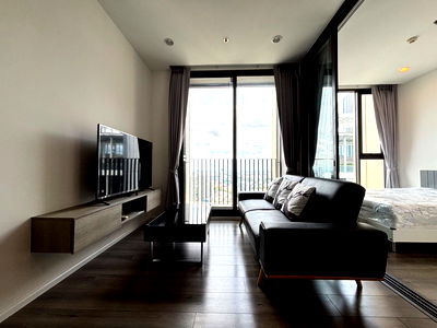 คอนโดให้เช่า : Condo For Rent: Whizdom Essence  (BTS Punnawithi)(RT-01)