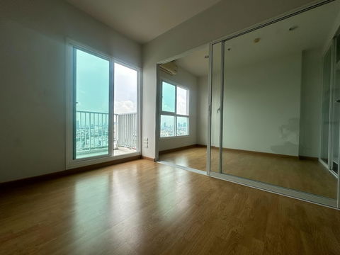 🔥 The Parkland Condo for sale, Wongsawang, the lowest price in the project, suitable for yourself near MRT only 1.89 minus.