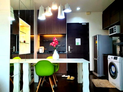 คอนโดให้เช่า : Q Pahayathai 50 sq.m. Eng 中 日 Please add LINE ID @806qphgn o8415o5483