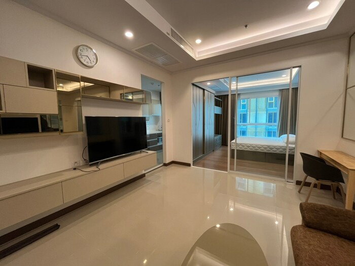 💖💖ขายพร้อมผู้เช่า!! Condo Supalai Elite Phayathai ห้องสวย แต่งครบ ขายเพียง 5.99 ล้านบาท!!  สนใจสอบถามได้นะคะ  Line ID  : atfirm2010💖💖