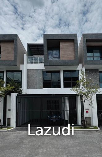 3 Bed 4 Bath 315 SQ.M. Prime Nine Ekkamai