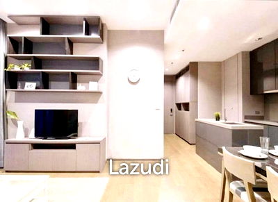 ขายคอนโด : 2 Bed 2 Bath 78 SQ.M The Diplomat Sathorn