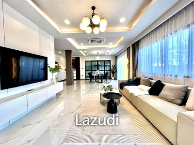 บ้านเดี่ยว คิงเพาเวอร์ พัทยา คอมเพล็กซ์  : 5 Beds 5 Baths 260 SQ.M. Chokchai Village 9