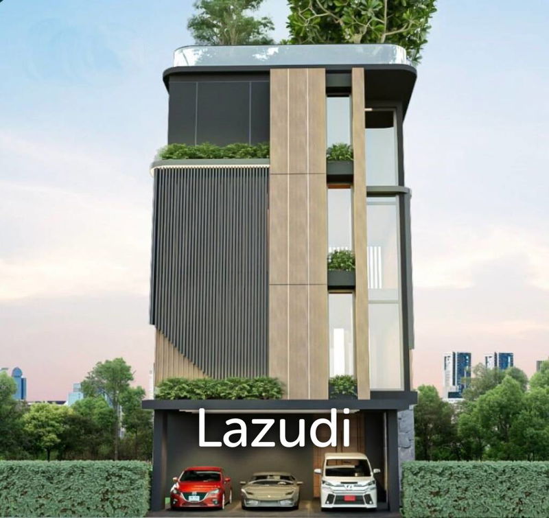 Houses for sale : Ultra Luxury Detached Home in The Max Ekkamai, Bangkok