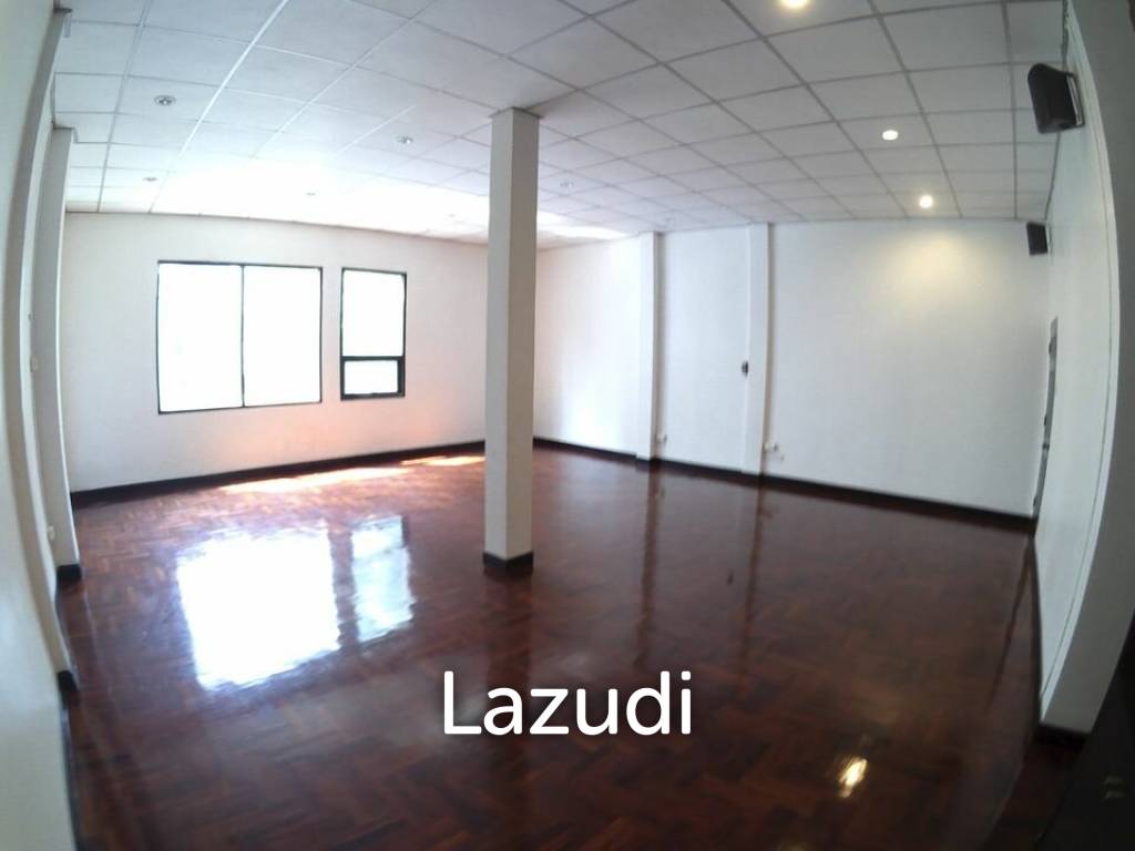 รูป ขายบ้านหลังใหญ่ในสุขุมวิท39 (4ชั้นชั้นบน) - รูปที่ 10/10