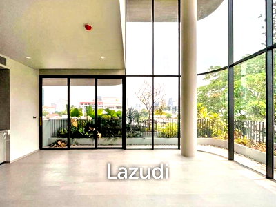 คอนโด BTS ชิดลม : 155.0 ตร.ม.  3 ห้องนอน  3 ห้องน้ำ คอนโดสำหรับ ขายใน สามเสนใน