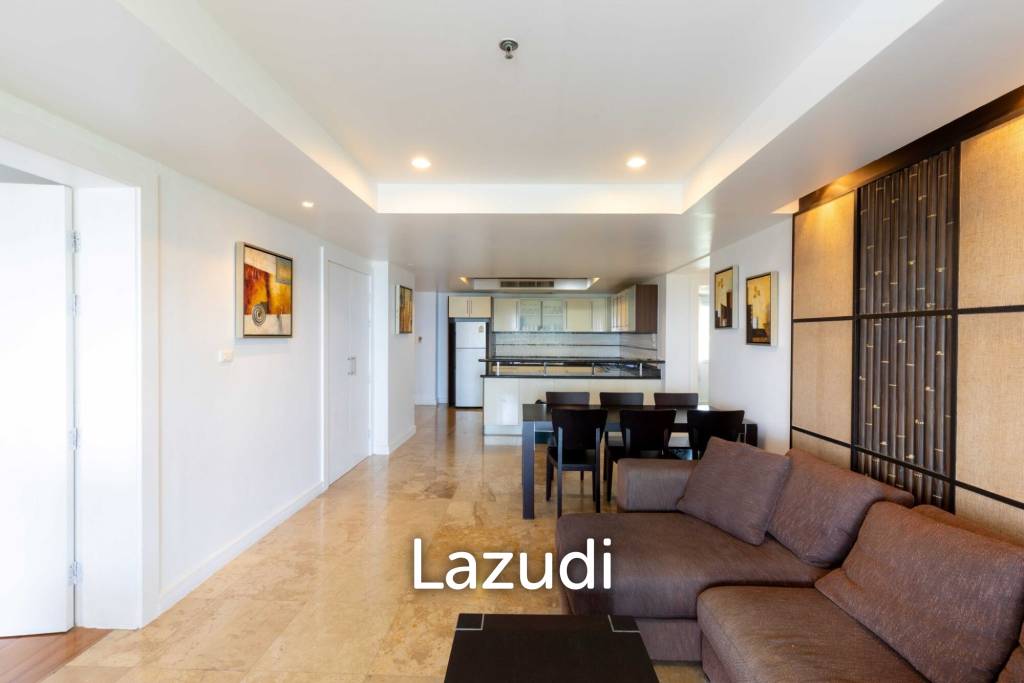 Large Seaview Condo In Peaceful Location - image 2