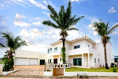 บ้านเดี่ยว ชลบุรี : Modern Style House for Sale in East Pattaya