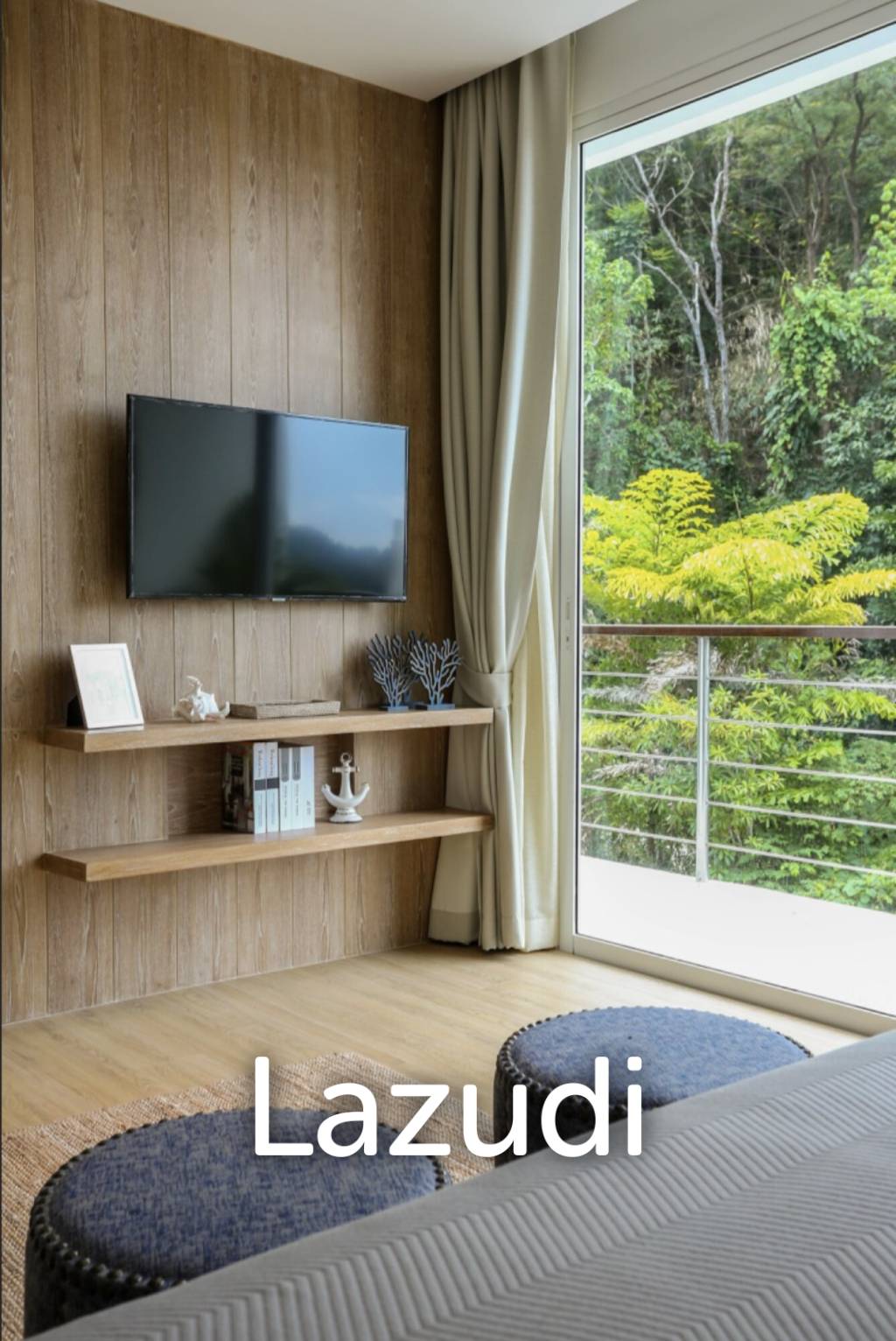 Luxurious 2-Bed Condo in Grand Kamala Falls