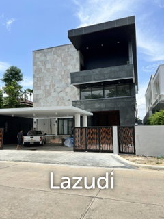5 Bed 6 Bath House For Sale