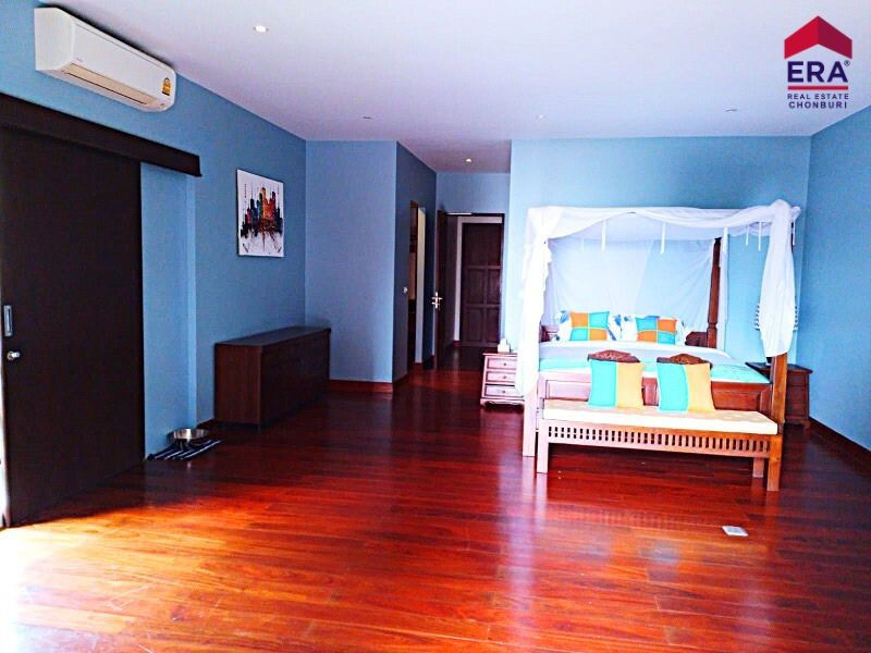 รูป ขาย Villa ติดหน้าหาด  Long beach. อ่าวนาง กระบี่ - รูปที่ 11/17