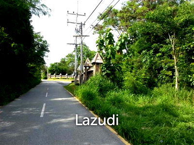 Land for sale Bang Lamung Chonburi : Prime Property for Sale: 6 Rai 381 Wah