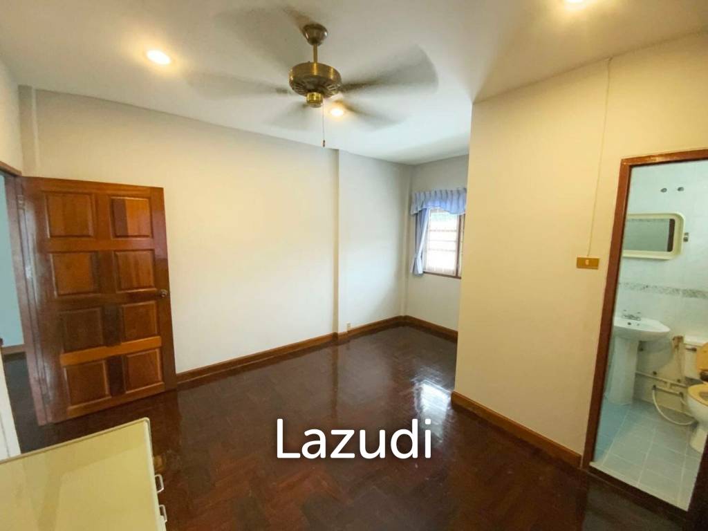 รูป 5 Bedroom 380 SQ.M 2 Storey House - รูปที่ 11/20