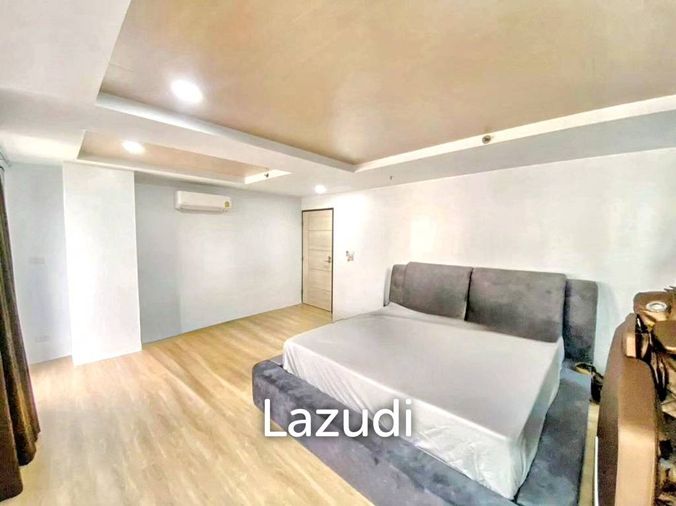 5-bed condo for sale, 160.7 sqm, Resorta Yen-akat