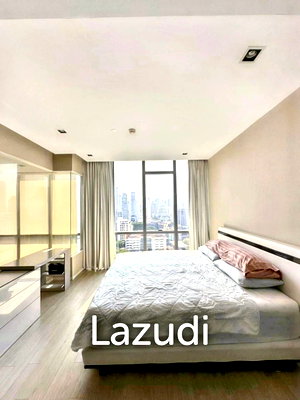 ขายคอนโด : 1 Bed 2 Bath 103 SQ.M The Room Sukhumvit 21