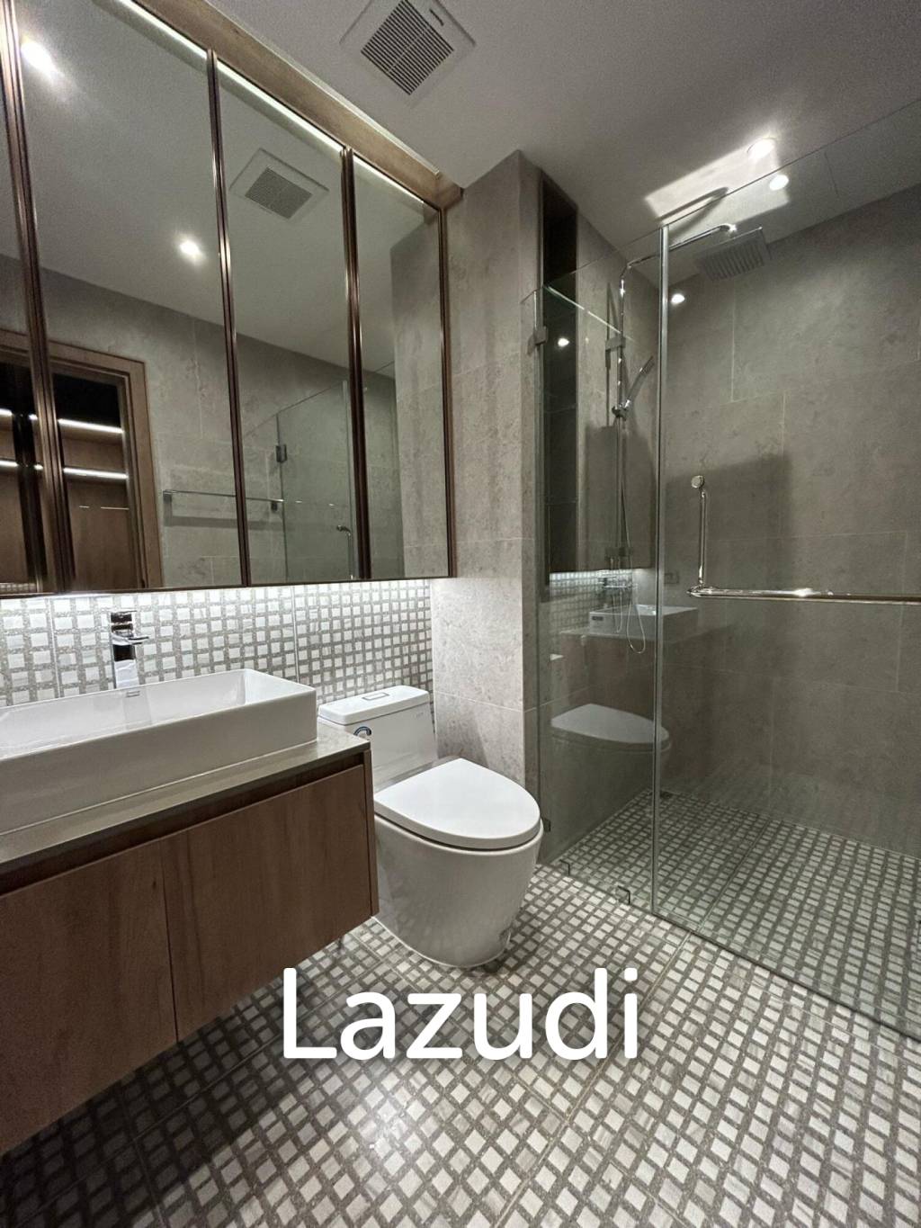 1 Bedroom 40 SQ.M Bellevue Beachfront For Sale - image 3
