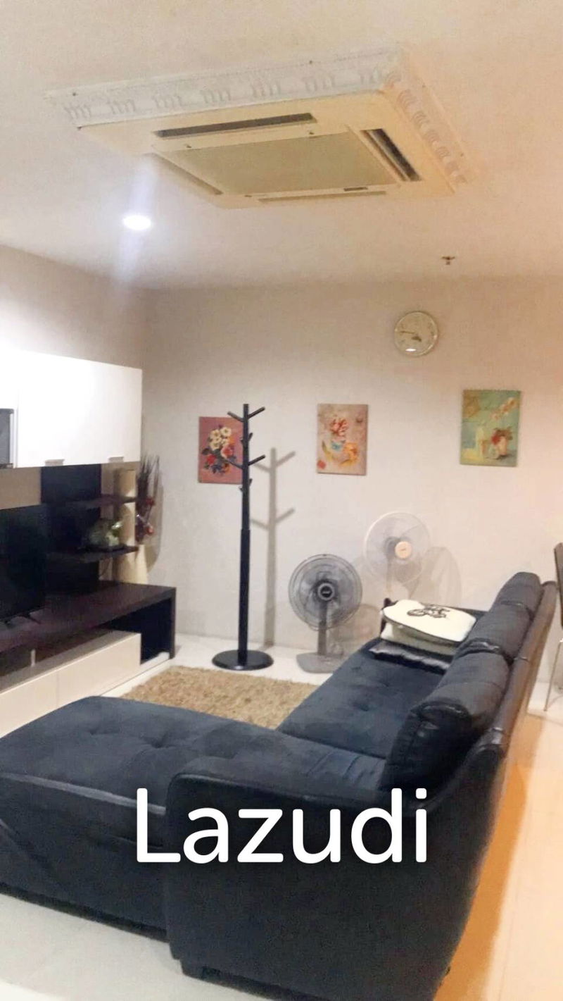 Condos for sale : 1 Bed 1 Bath 57 SQ.M Sukhumvit Living Town