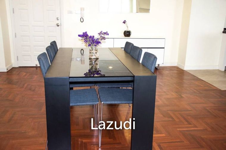 2-bed condo for sale, 144 sqm, Silom Condominium