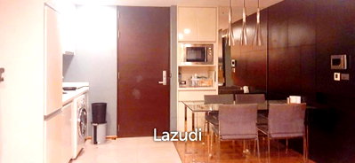 ขายคอนโด : 2 Bedroom 2 Bathroom 70 SQ.M Quad Silom