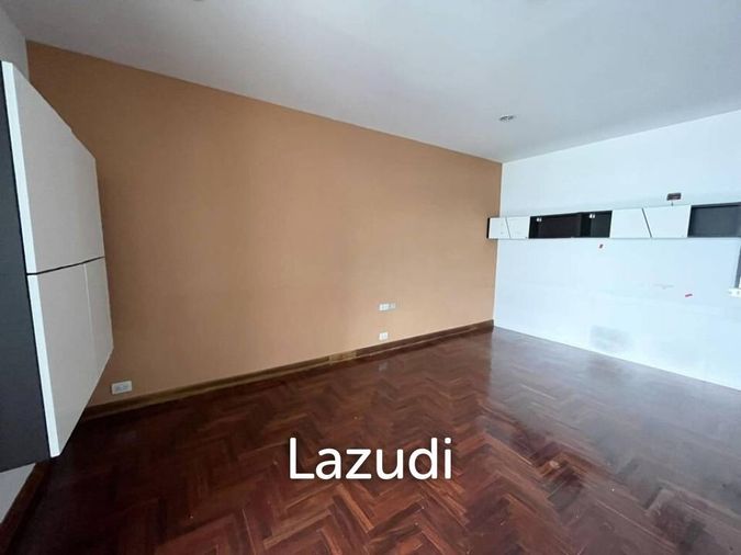 1-bed condo for sale, 65.8 sqm, Phayathai Plaza