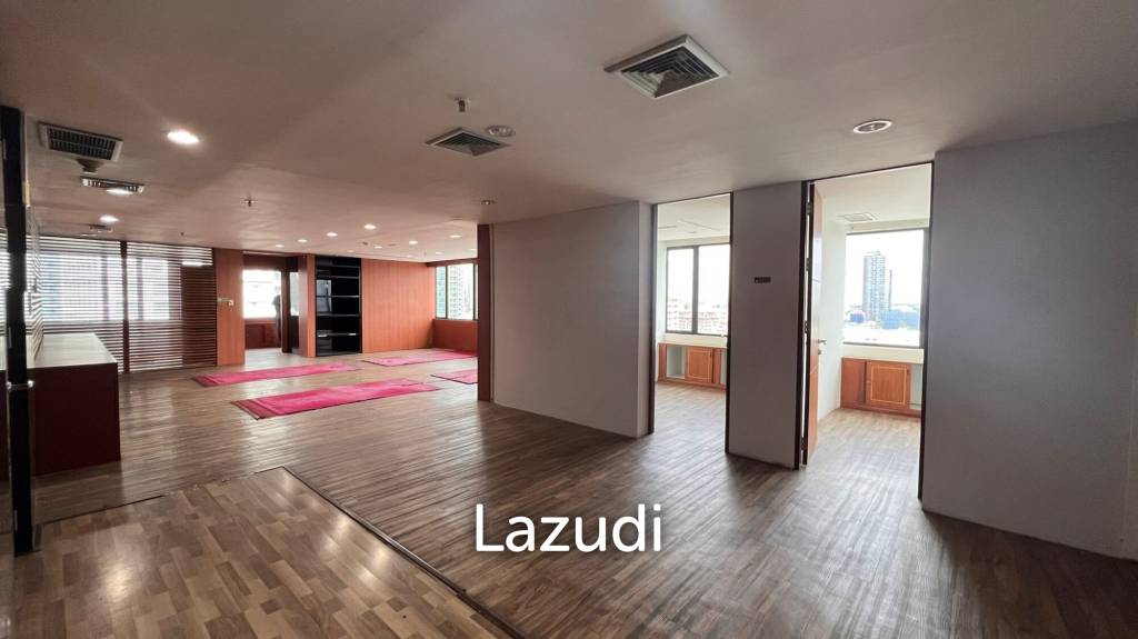 รูป Office space with Strata Title - รูปที่ 3/15